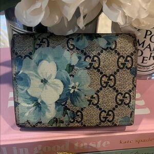 Gucci Blooms Blue Floral GG Supreme Wallet